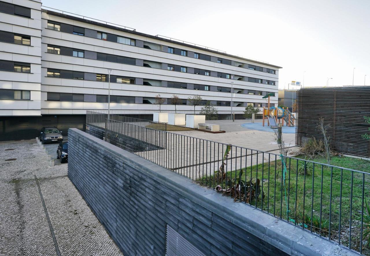 Bridge View With Balcony Apartment Sacavem Exterior photo